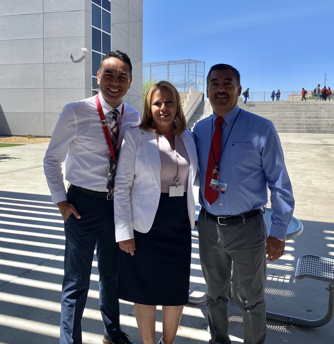 catherinedoc12's tweet photo. Congratulations to @belairmiddle for celebrating the new 6th grade wing for our Warriors. #BigRed #Bond2015 #Leadershipmatters #Teamwork
@BAMS_GLopez @YsletaISD https://t.co/DXVh8rLYVW