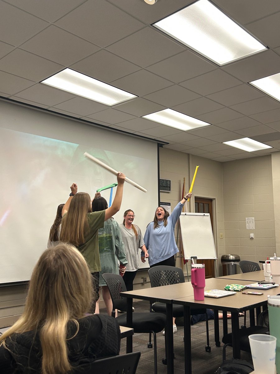 MissReynolds112's tweet photo. Classroom management skits! #freetweet https://t.co/rFXwUAfQ8b