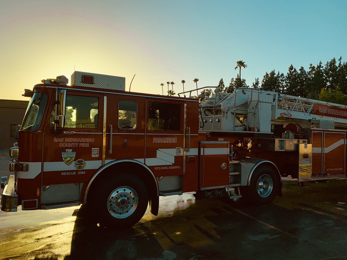 m_priemel's tweet photo. Thank you @SBCOUNTYFIRE again for the great hospitality and partnership. See ya soon again and all come home safe after every call…..#firefighters #SoCal #Germany #Ahrensburg https://t.co/yBUz78ITaQ