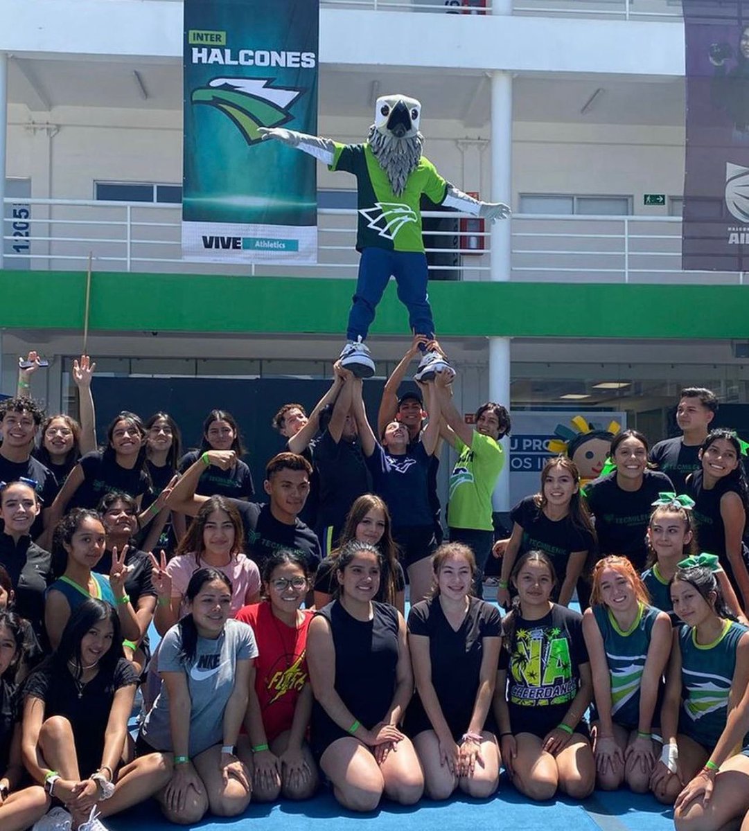 BrunoZepedaB's tweet photo. ¡Felicidades a @Tecmilenio Cd. Juárez por ganar la #CopaHalcón!, y a los más de 650 estudiantes que participaron en #InterHalcones. Me encanta verlos trabajar en equipo por un mismo objetivo. Los lazos y las #CompetenciasHumanas que se crean en el deporte son invaluables. https://t.co/llVaBUSJsZ