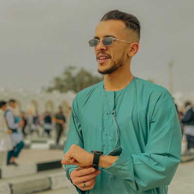 AdsaAli's tweet photo. #صورة_جديدة_للملف_الشخص��
كل عام وديما طيبين⚡️ https://t.co/xaND9VPEZr
