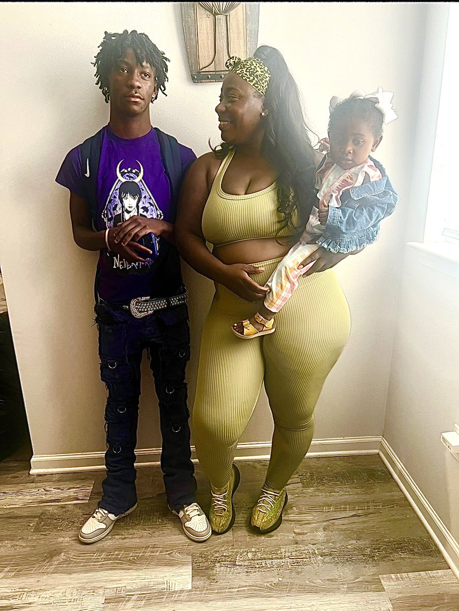 JUSTlikeBEE's tweet photo. Long Live Shawny B 👼🏽 https://t.co/vp7q2azvUX