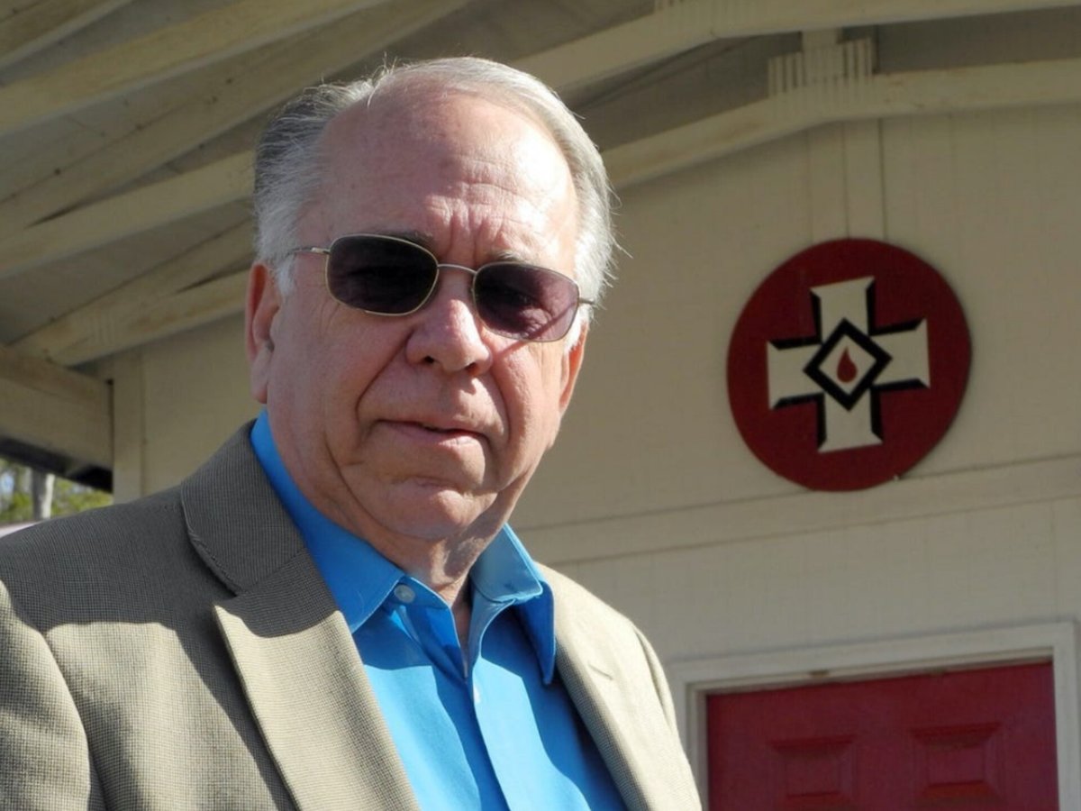DailyNarrate's tweet photo. KKK Leader Thomas Robb  has died at age 77.

#ThomasRobb https://t.co/EgdkiM8sq9
