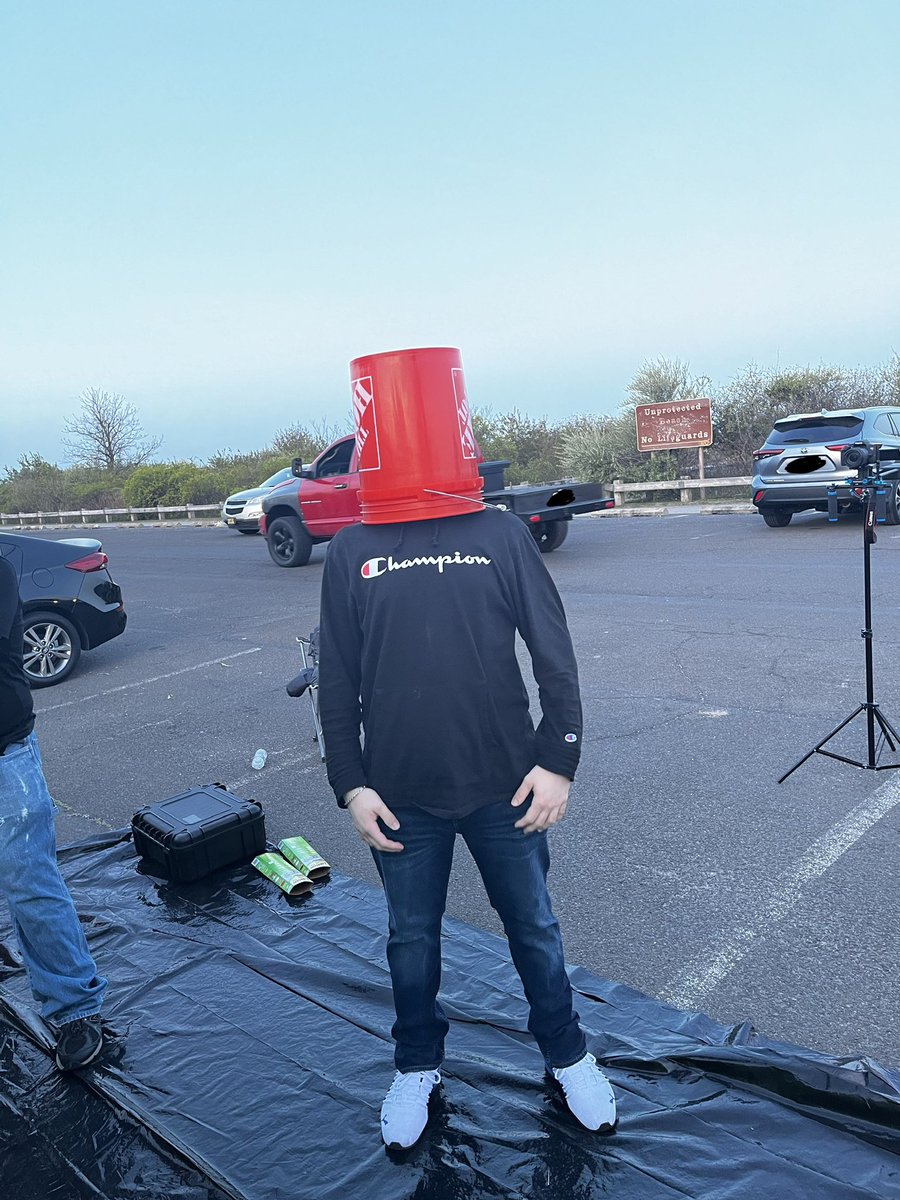 thedumbhour's tweet photo. Had a blast #filiming our next #skit ! Big thank you to everyone involved! 💙💙💙 https://t.co/np3ZMcAI6K
