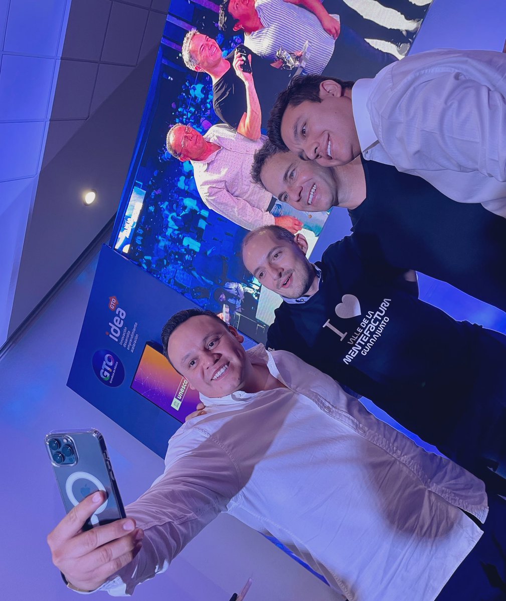 tnavarrogto's tweet photo. 👏🏼🙌🏼 Thank you @Shazam founder for sharing your vision on creativity and business at your conference! 🤝 You are always welcome in #GTO to continue inspiring our community. It was a great conference! #creativepersistence 🌟 @bartonsurfer https://t.co/9gYJmHMxrC