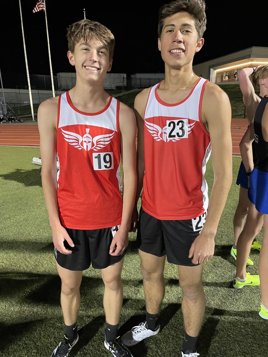 PHHSDistance's tweet image. In an ice cold finish to the night, Jakob and Lucas put up a couple more fresh PRs in the 3200 with a 10:40 and 10:46! @PH_Track @phhsbxc @WeAreParkhill