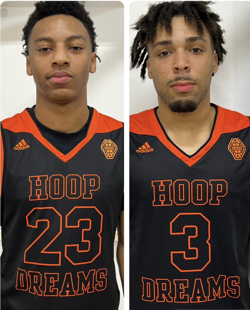 OfficialHDHoops's tweet photo. @OfficialHDHoops 17U defeated E.A. Prep Stars 76-68 behind 40 points and 10 rebs from @derrell_bateman ! @Gmoney_615 added 12pts 8 assists! @3SGBCircuit #HoopDreams #TheHoopDreamsExperience #3StripesGOLDBasketball https://t.co/1brnZKHNuZ