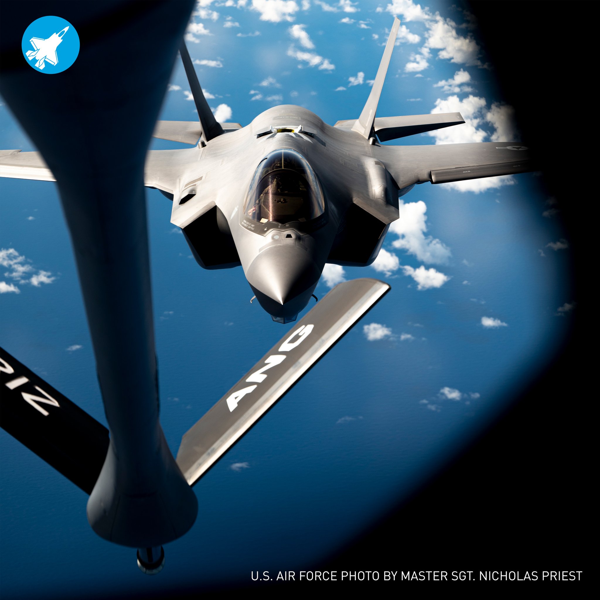 f-35-lightning-ii-on-twitter-fill-er-up-dyk-the-f-35-can-carry-over