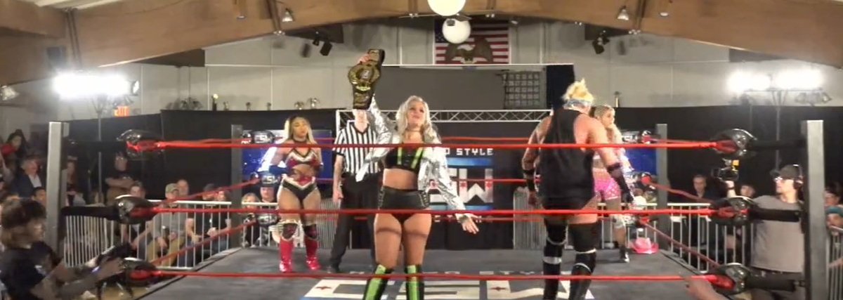 NVhowlingWolves's tweet photo. #CSW2ND
Championship Triple Threat
@Shalonce_Royal v @thebombshelly v The Champ @REALSierra_
#AndStill Champ Sierra!!
Really fun & chaotic Match!! All 3 got spotlighted in this one!!
Stellar Championship Match!!
Watch on 📺 @indiewrestling
📸 @ChiStyleW https://t.co/yHDFMA9jXi