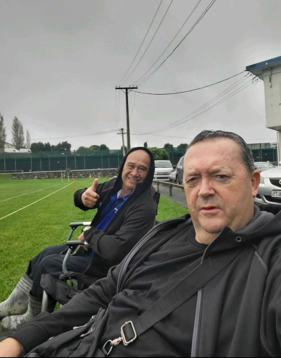 TeAtatuRoosters's tweet photo. It's not the nicest day to be at footy, but that's where #TatLoyal supporters come in.. Rick &amp; Jah supporting our 1st Team v @OtahuhuLeopards today. @aucklandleague #ComeOnTat #FoxMemorial https://t.co/9gNW0nTwvU
