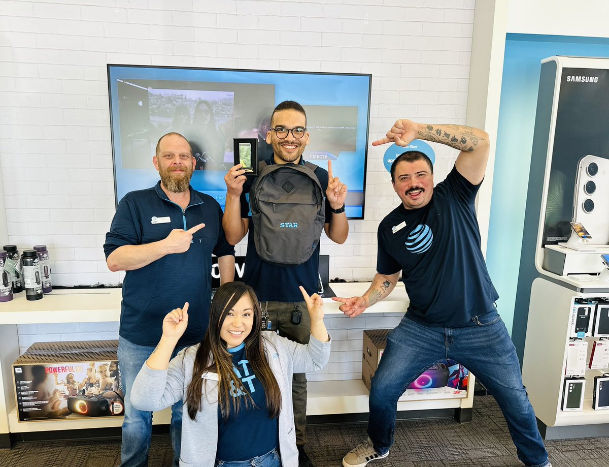 We are incredibly proud and honored to have this guy apart of team Burleson! He’s a hustler, a coach, and is a true leader to his peers! Congratulations to our Q4 Star Winner #FutureLeader <a href="/AlexBrockNTX/">Alex Brock</a> ⭐️ <a href="/dbustamante1210/">David Bustamante</a> <a href="/WhitneyLParker/">Whitney Parker</a> <a href="/grywatch/">Seth Grywatch</a> <a href="/AlyssaHickeyNTX/">Alyssa Hickey</a> <a href="/NTX_Market/">The NTX Market</a>