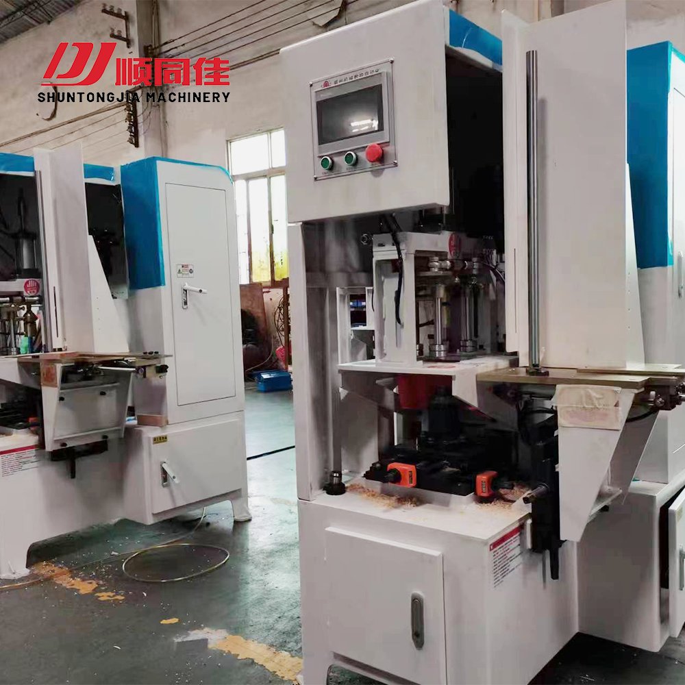 ShuntongjiaC's tweet image. Drilling machine #drillingmachine #drillingmachines #drill #drilling #woodworking #woodworkingmachinery #woodworkingmachines #woodworkingskills #woodwork #machine #machinegunkelly #factory