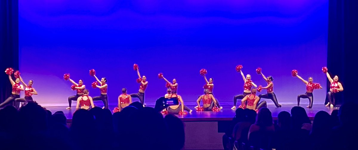 AISDFineArts's tweet photo. There’s one more chance to come out and see the @SCHS_Sapphires @ShadowCreekHS dance program dazzle you with their spring show finale at 2:00pm tomorrow/Saturday. Thank you to all of these dancers, directors, and teachers for an unforgettable 2022-2023! @AlvinISD https://t.co/bDIrzEjYVO