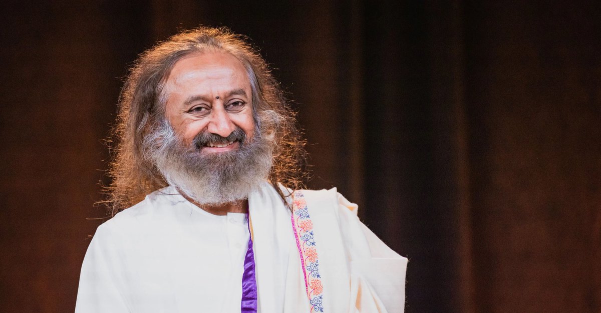 AOLSwamiji's tweet photo. Know that this whole life is like a dream.
‘This story is going to end someday and the curtains are going to fall’, knowing this suddenly a shift happens from the run to having more to CONTENTMENT : Gurudev @SriSri Ji 

#AkshayaTritiya https://t.co/MjtCbgQ1g5