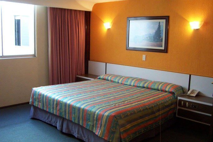 Hsegoviaregency's tweet photo. Las Habitaciones de Hotel Segovia Regency en #CDMX ofrecen todos los servicios que requieres en tu visita de negocios o placer.

https://t.co/Wt0crXbrK8 https://t.co/IS429cxdpq