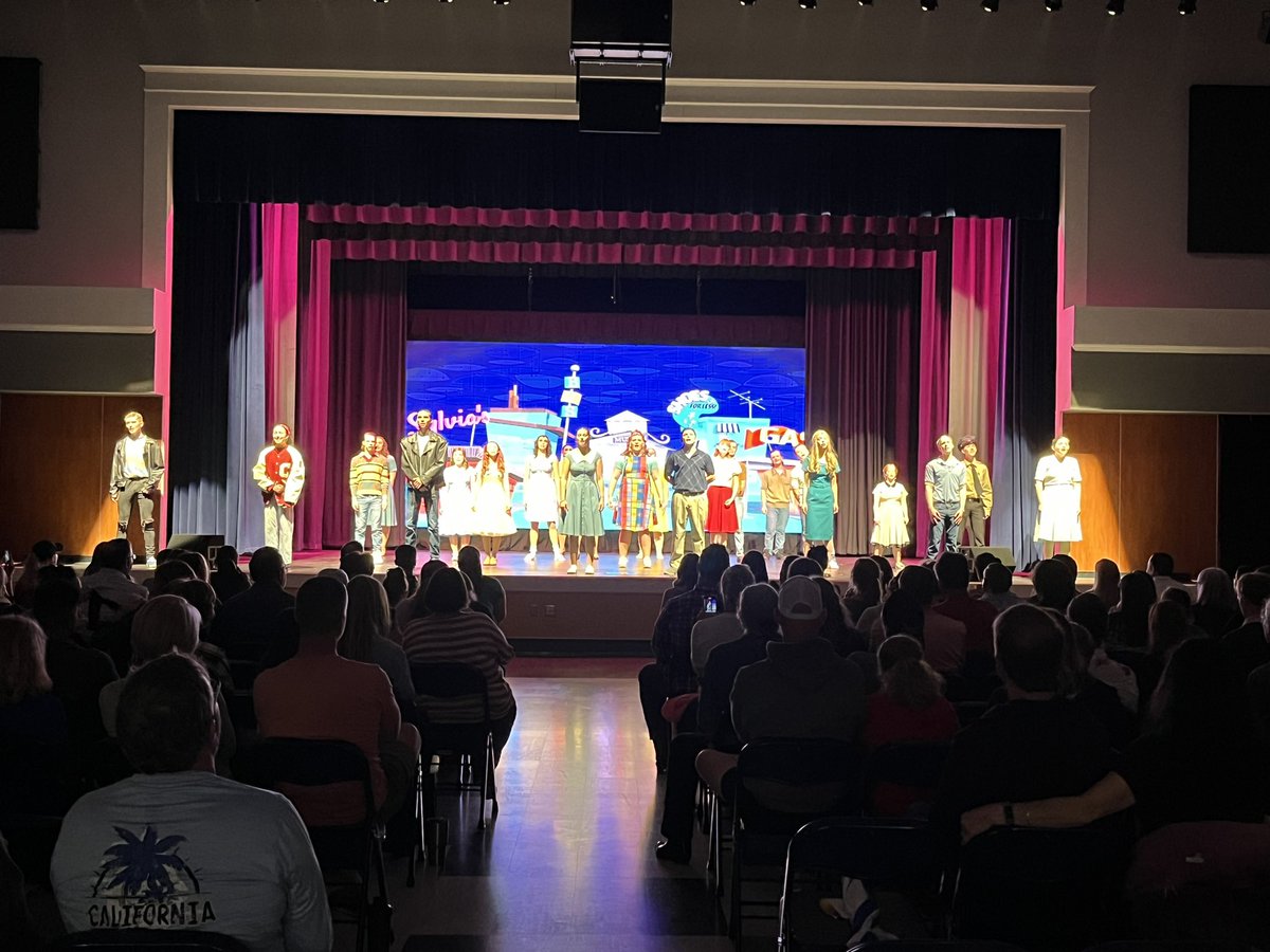 phillipholt's tweet photo. These kids crushed it tonight! #AllShookUp | #WolfpackPlayers https://t.co/n1iSmhE4qx