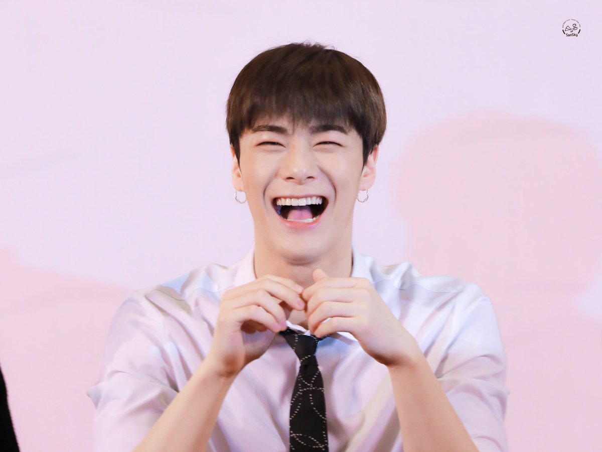 shwnxastro's tweet photo. Your smile will always remind me to keep going. Your words of wisdom will always stay in my heart. You will always stay in my heart, our binnie. I love you and I miss you. I hope you’re happy there now. I wish that you get the happiness you always give to us. 
Rest easy, my love. https://t.co/GLVgSb5Igh