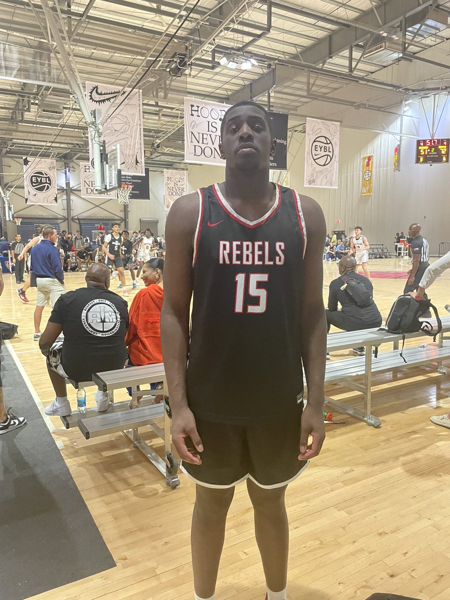 owe_hoops's tweet photo. Fri. Standouts @NikeEYB 

‘26
Marcus Johnson (📸 )- Indy Heat 

‘25
Dewayne Brown(📸)- Florida Rebels 
Jalen Reece- Florida Rebels 
Cam Ward- Team Durant 

‘24
Ahmad Nowell- Team Final 
Mike Lewis- Oakland Soldiers
James Moore (📸)- Team Final https://t.co/8C6wk4S2z1