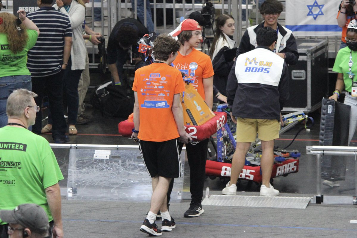 Lightning Robotics FRC862 tweet media