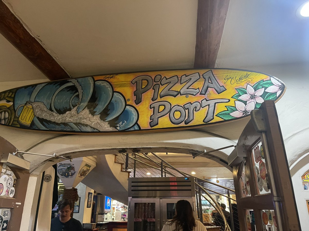 Drinking #thisbeer - an Ollie Impossible 2xIPA <a href="/PizzaPortBeer/">Pizza Port Brewing Co.</a> in San Clamente with <a href="/mybabymama/">Lisa Mays</a>. #oishii #craftbeer #beer