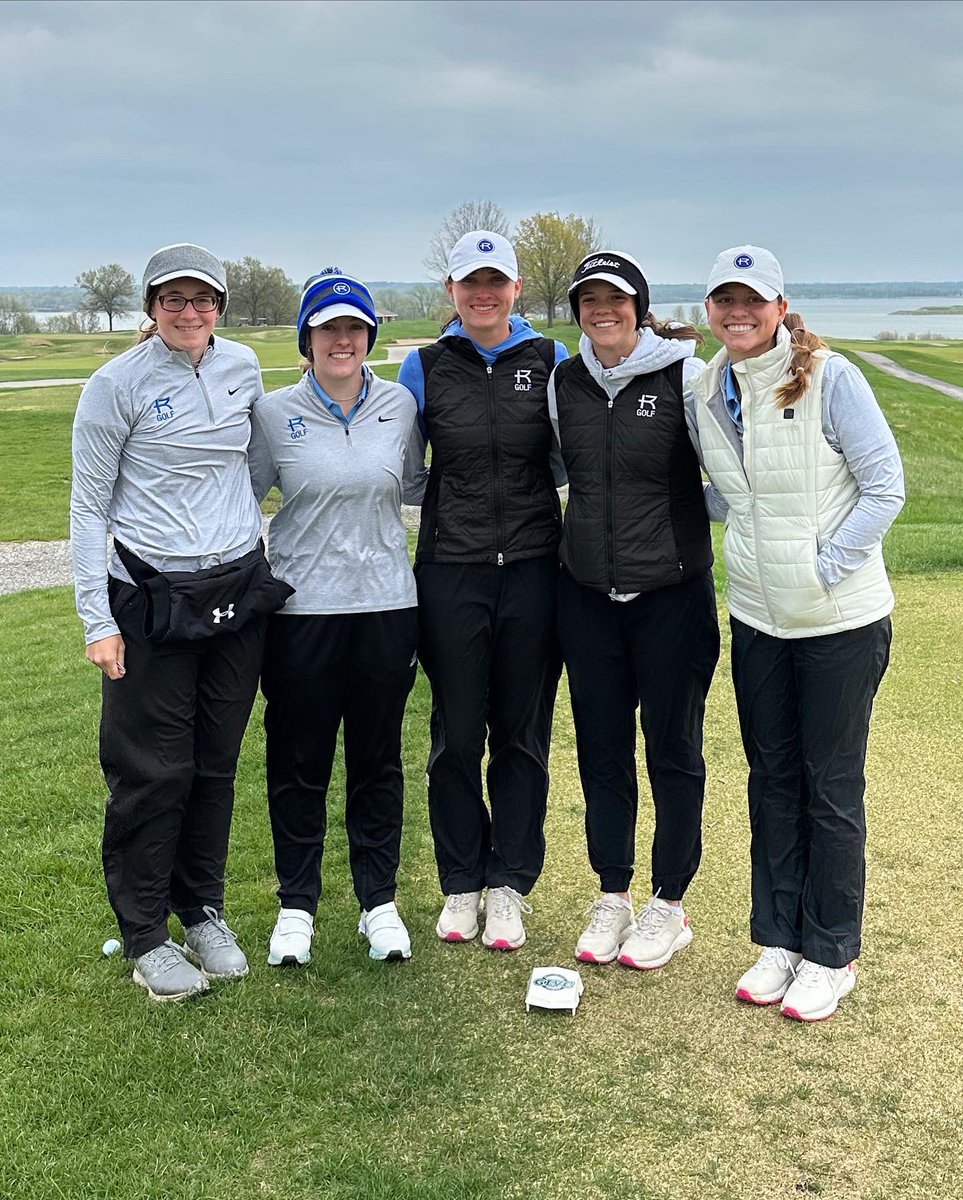 RockUGolf's tweet image. Finished the first day of conference @ Paradise Pointe Golf Complex‼️ Windy and cold conditions. 

Caroline Setter 77-85
Emma Mullendore 82-84 
Celia Stiltner 81-88. 

Tomorrow tee times start @ 9:30 on hole 1 with colder temperatures &amp;amp; wind.