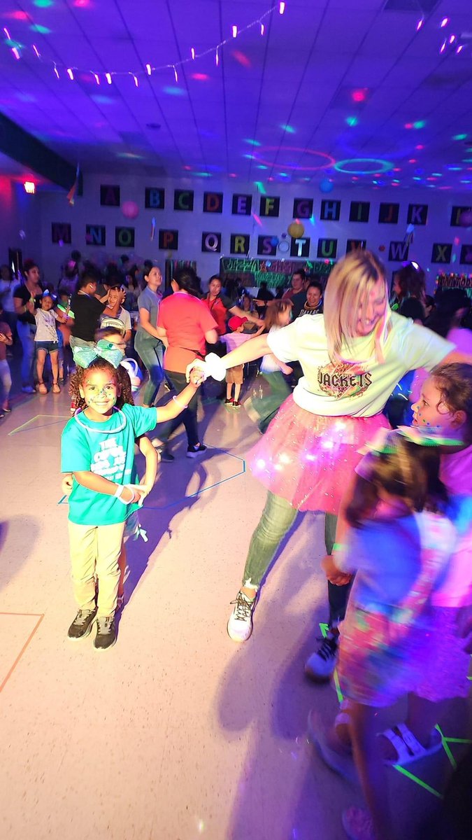 MandyAl29674311's tweet photo. Let’s GLOW!! We danced, sang, ate and laughed with the kiddos! We also attempted to share our dance moves and learn some new ones! 🥳💃🏼

Our PTO did such a great job with the decorations and organization! 

Already getting excited for 2024 Glow Party! https://t.co/KJVzjouuym