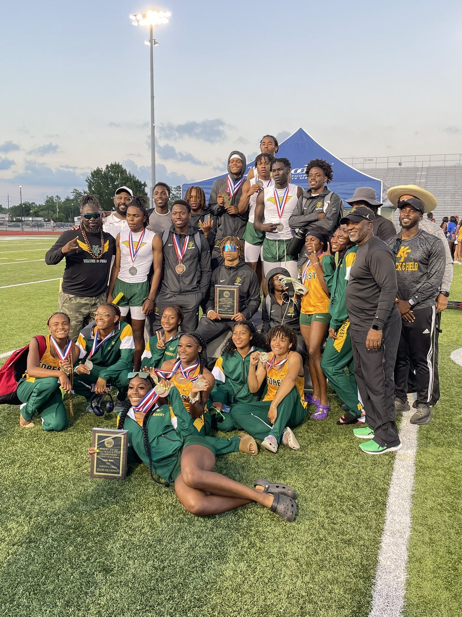 IGYBCYN's tweet photo. I’m so proud of these athletes and coaches! They work so hard!!!! District 15 &amp; 16 6A Area CHAMPS! THE FOREST!!! Next stop Regionals! Waco HERE THEY COME!!! 💚💛💪🏾🦅🔥
#ForestFast @kftrackgirls @KfTrack https://t.co/PFJZTQQXBu