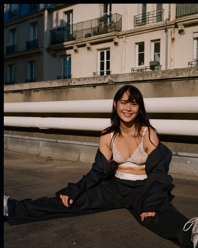 Le_Crime's tweet photo. Photo by @camillemompach for @rougegorgelingerie
With @luna_deslouis

#camillemompach #representedbylecrime #lecrime #portrait #underwear #lingerie #rougegorgelingerie #rougegorge #frenchbrand #brand # rooftop #paris #fashionparis #fashion #smile #powerfull #filmphotography … https://t.co/XnH4cJI8O0