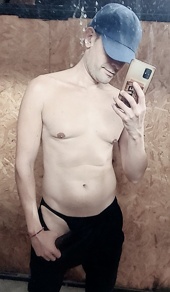 ManuFitnandez's tweet photo. ¿Suspensor o Boxer? ¿Qué te gusta mas? https://t.co/tKItcWtos5