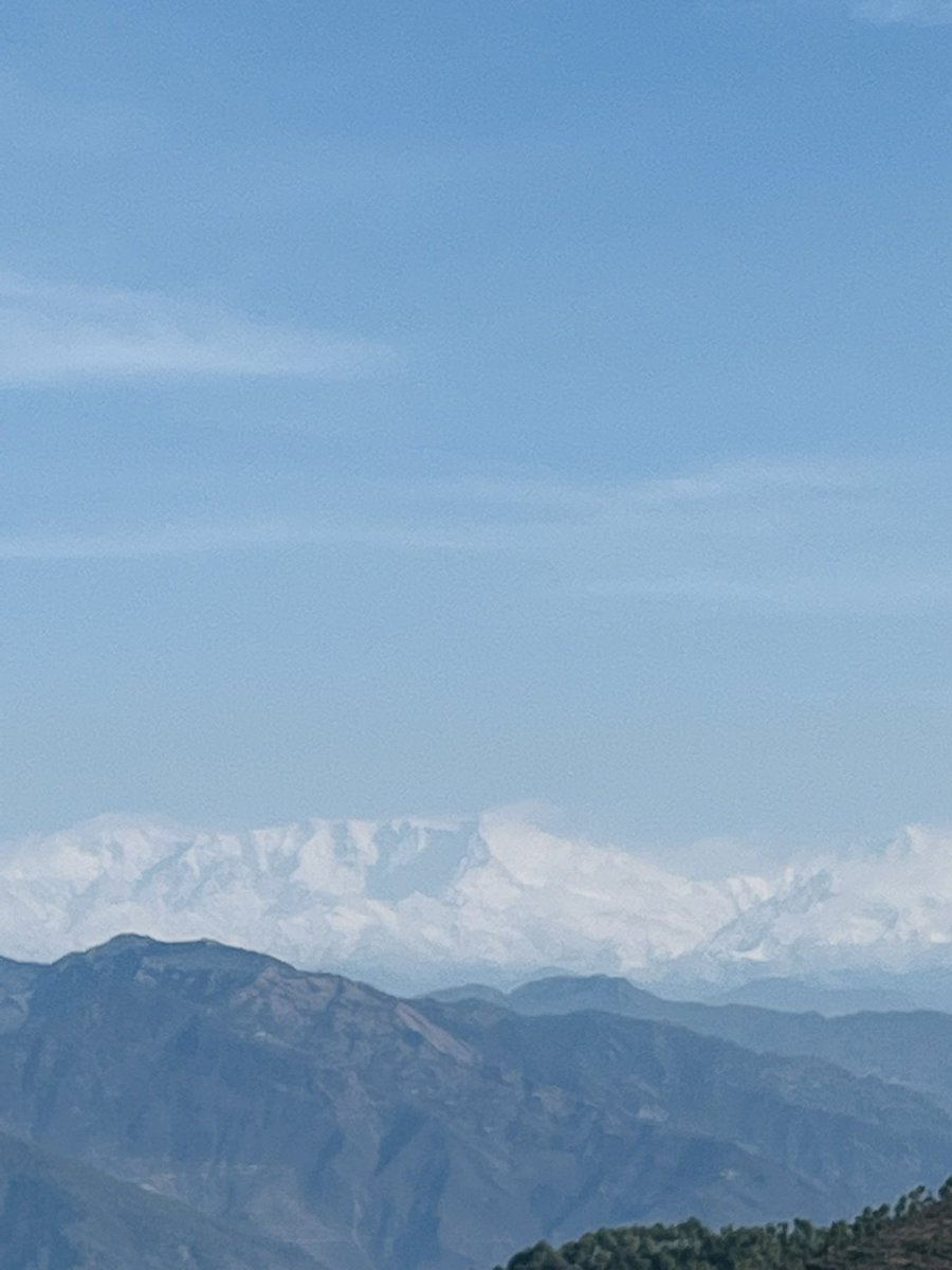 ranjeetmehta's tweet photo. Witnessed the most breathtaking sunrise today in Uttarakhand! So grateful for the serenity &amp;clean ecosystem that surrounds us. Let's work together to preserve &amp;protect our planet, for the sake of posterity  #NatureLove #CleanEcosystem #UttarakhandBeauty @pushkardhami https://t.co/0XKwK5JEU6