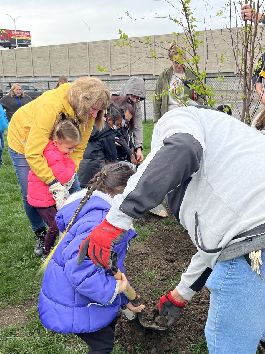 Player School tweet media