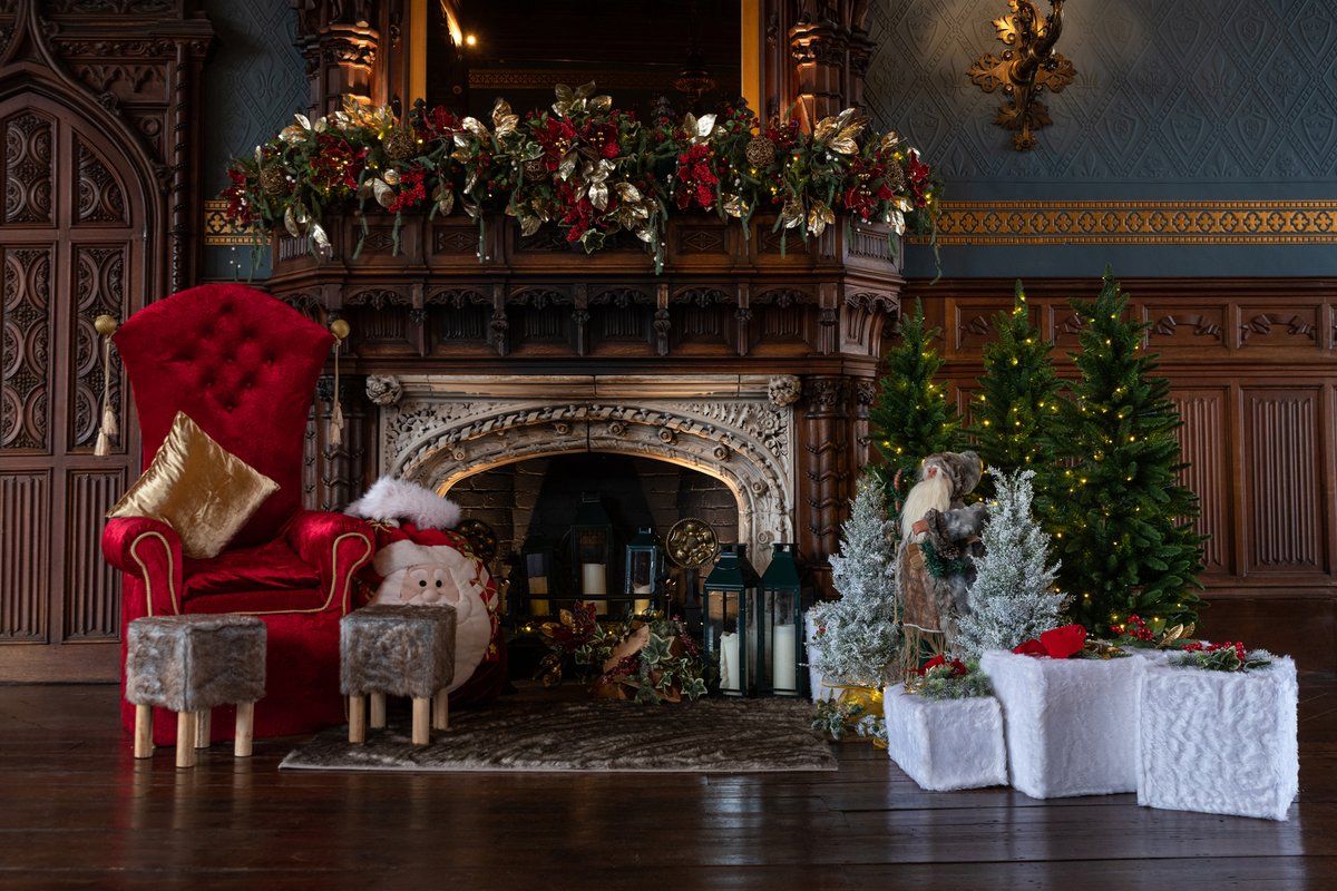 stosythpriory_'s tweet photo. Find yourself on the nice list this year by booking your #Christmasparty at #StOsythPriory! Enjoy exclusive use of the venue for your own festive celebration or join us on one of our #party nights; we can’t wait to celebrate with you this year: https://t.co/95He5OYIBi 
#Christmas https://t.co/iXRiK7HQS9