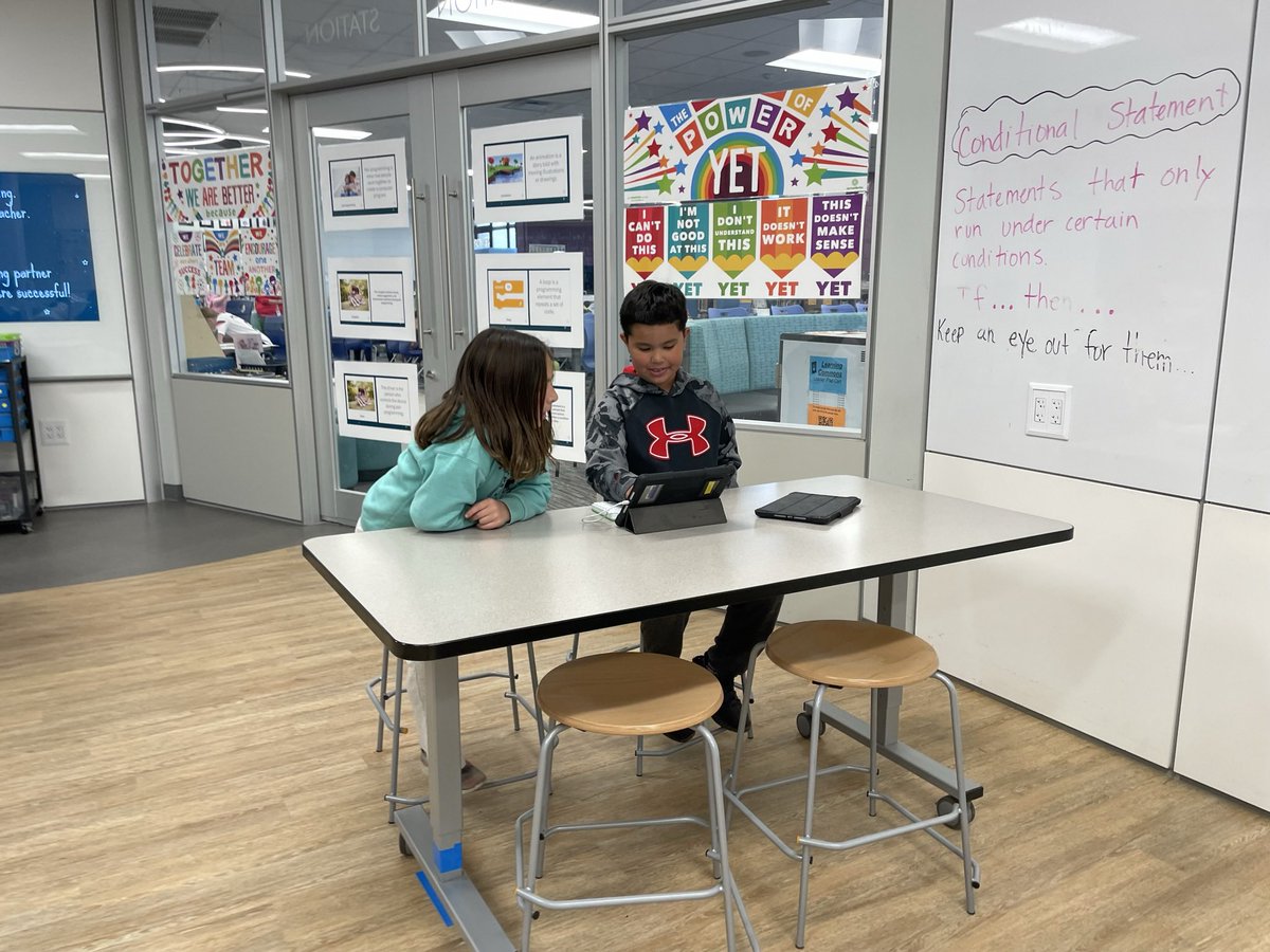 edison_stem's tweet photo. New crew of pair programming experts coming right up! #pairprogramming #coding #engineers #stemd69 https://t.co/fXXvfhjItp