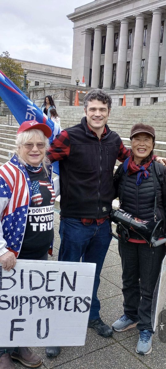 joekent16jan19's tweet photo. Great day standing with parents, grandparents &amp; concerned citizens to fight for parents rights &amp; against the sexualization &amp; mutation of our children.  

Thank you to @juliecbarrett, @MomsForLiberty1 &amp; @GAG_Washington for leading this effort! https://t.co/msAIs3uxEE