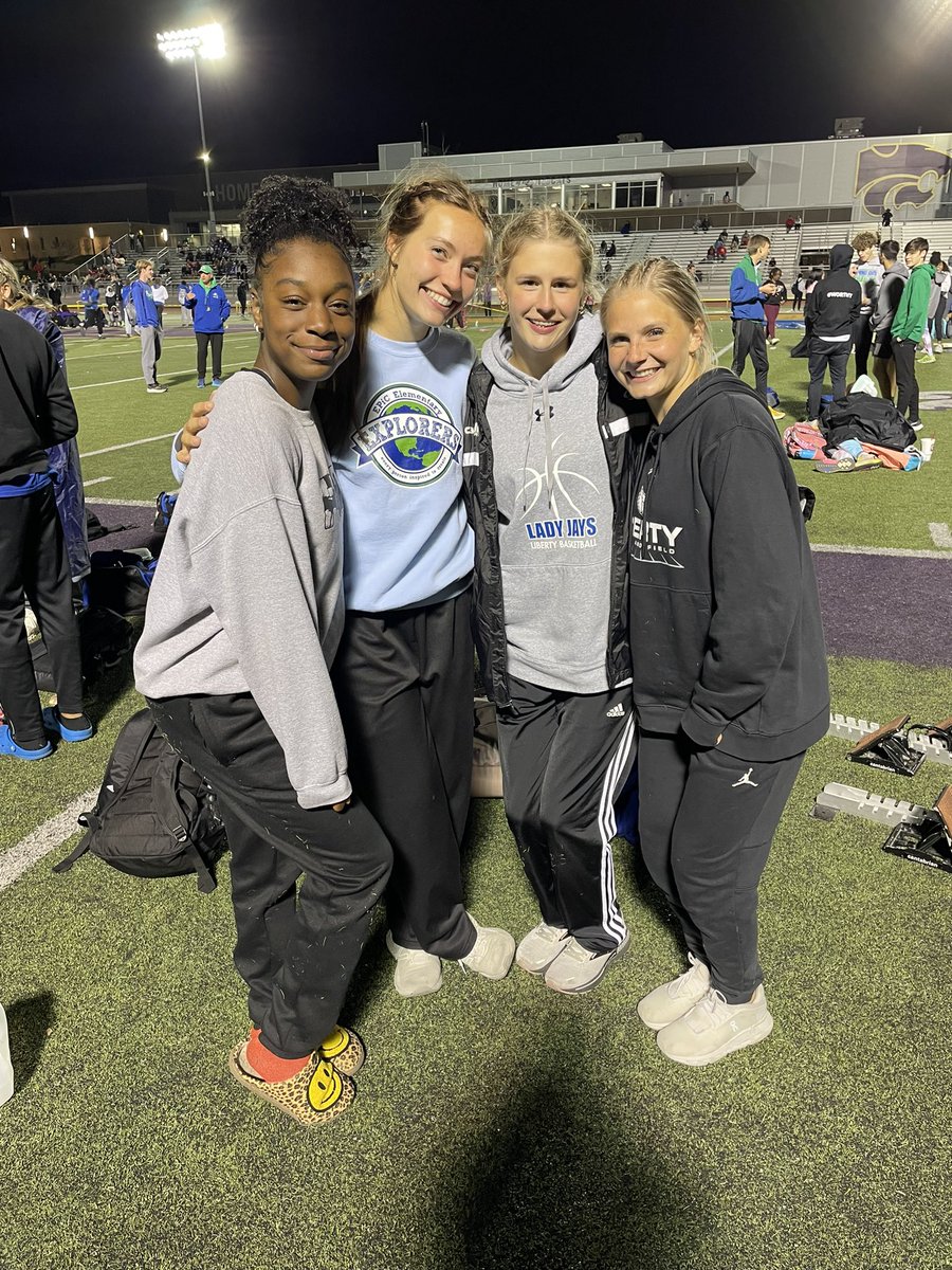 The Lady Jays went and did their thing tonight at Gary Parker! As a team scored 92 points, that was good for an overall 2nd place finish! Pictured is the 4x200, BIG PR for them! Very proud with how everyone performed! <a href="/LIBERTYTF/">LIBERTYT&F</a> <a href="/LHSBlueJays/">Liberty HS Athletics</a>