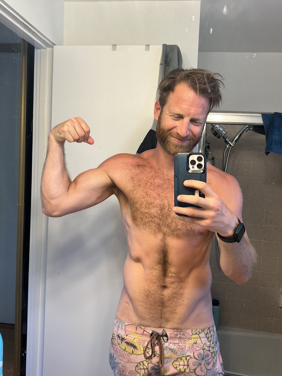 jabrams55's tweet photo. @orangetheory feeling good lately #fitness #FitnessFriday #workoutmotivation https://t.co/Y3ROru3PdQ