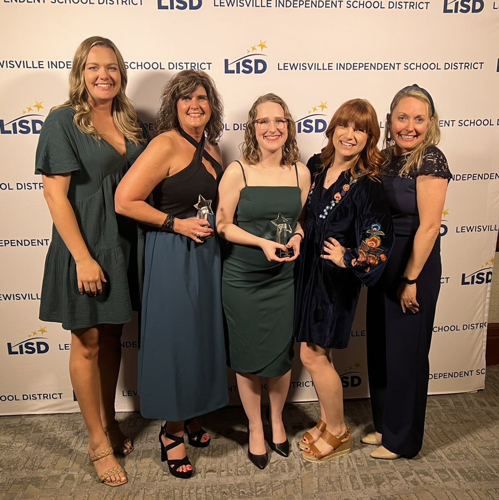 Wernekea's tweet photo. Love our @hebron9th team and so proud of our finalists tonight! I feel so very lucky to get to work with Shannon and Hannah every day!! They are exceptional educators and even better humans!!!! 🎉 https://t.co/LjQjnw9Urs