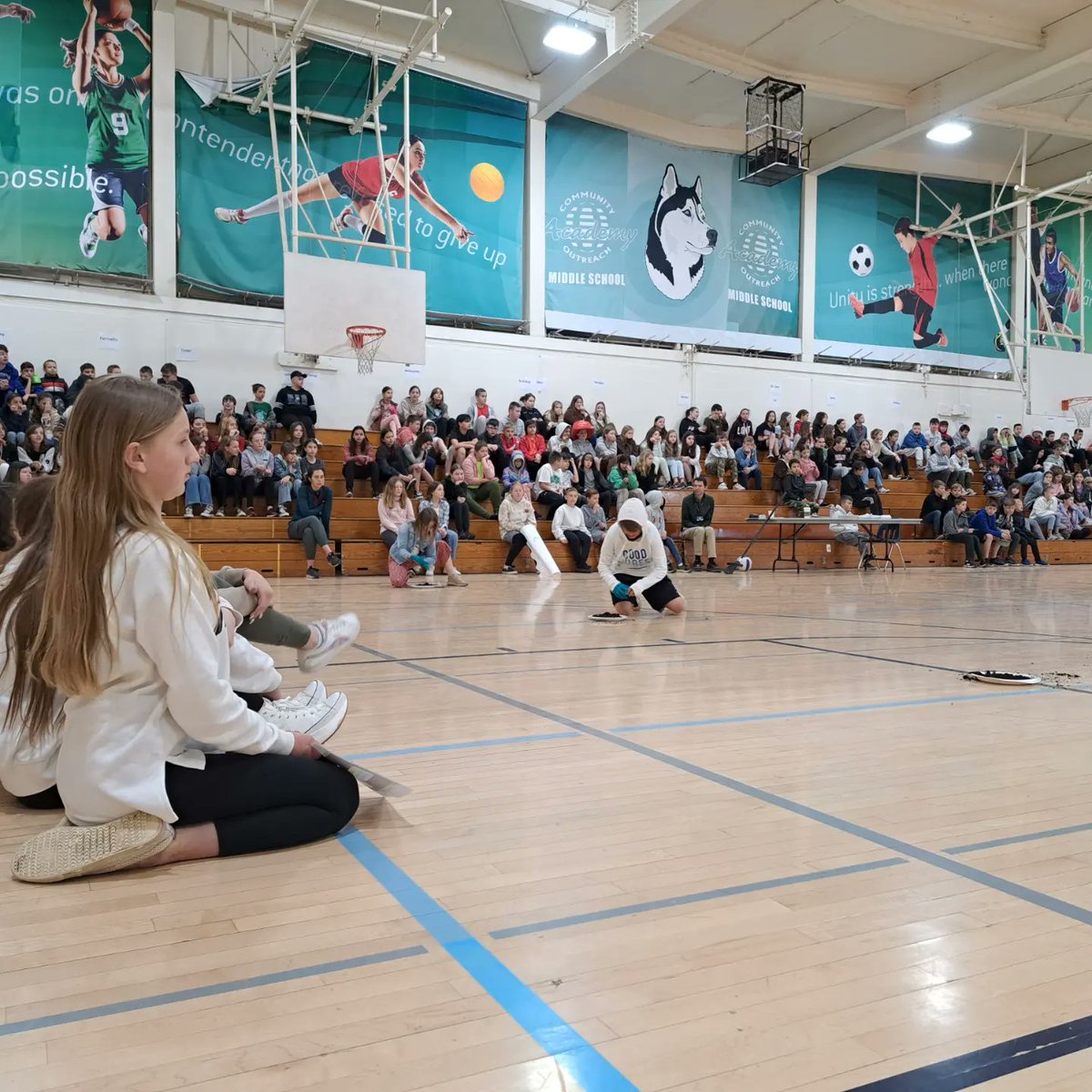 COA_middle's tweet photo. 🌍Earth Day🌍 at COA Middle School.
Husky students participated in a special assembly hosted by our Leadership classes and Dr. Diego.
#earthday2023 #coamsleadershipclass #coamiddle #coaschool #gcc_charters https://t.co/CKJBNi3ooh