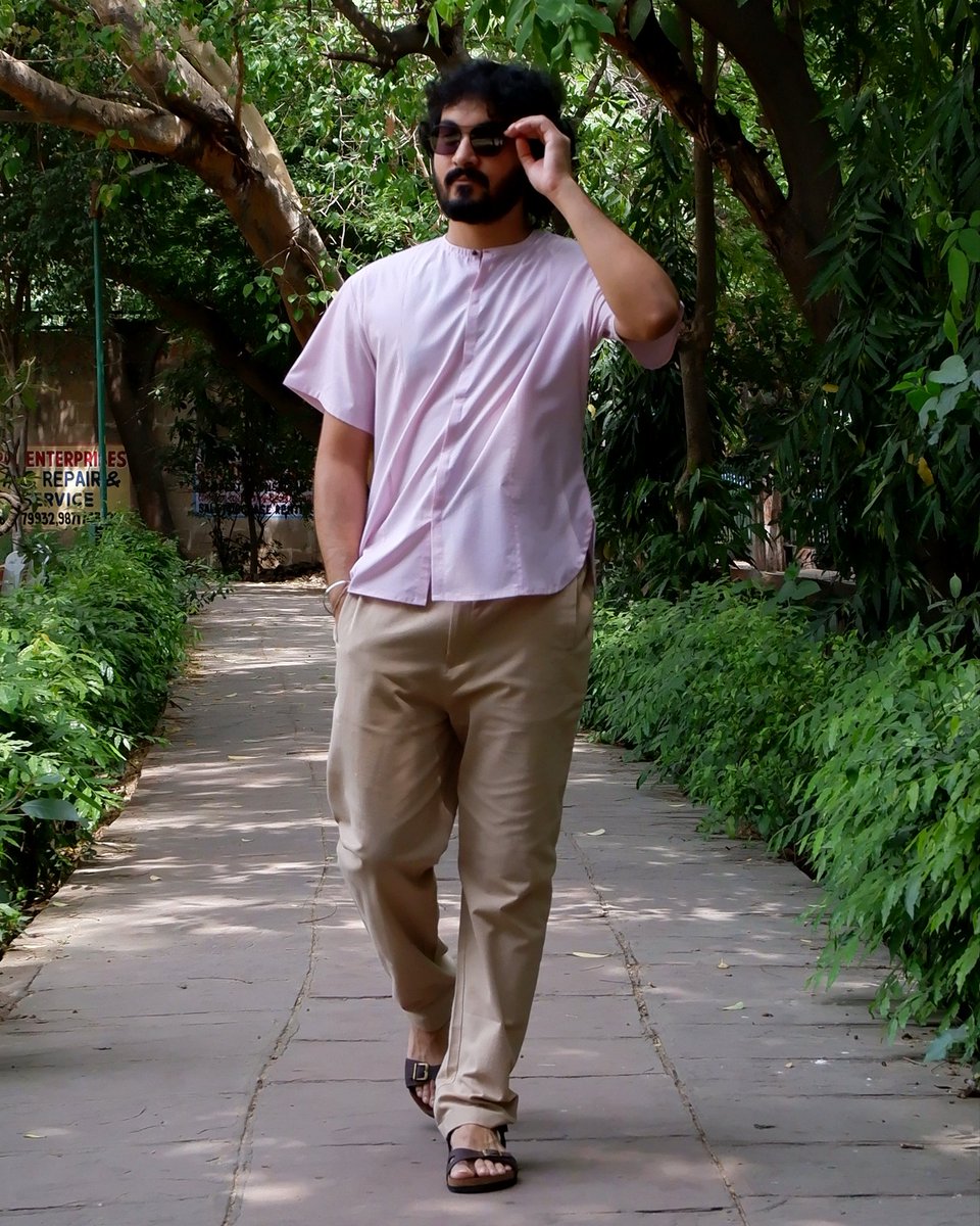 87store_in's tweet image. Fall in love with #comfortfit! These #trouser cut #bottomwear for men are #versatile, #stylish and a #musthave.
This is Basso in #beige #COTTON 
#menswear #Mensfashion #Clothing #style #styleinspo #apparel #OOTD #OotdStyle #wardrobe #fashionstyle #onlinestore #supportsmallbrands
