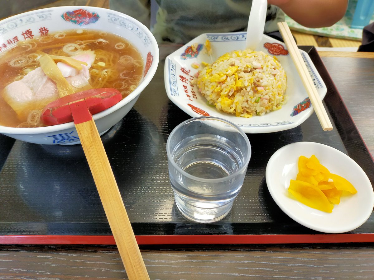 kooma_sea's tweet photo. 今日の戦いに向けて、チャージ🔥
#OFC19
#OFC
#ミニ四駆
#博龍ラーメン https://t.co/VrfvmAbqNk