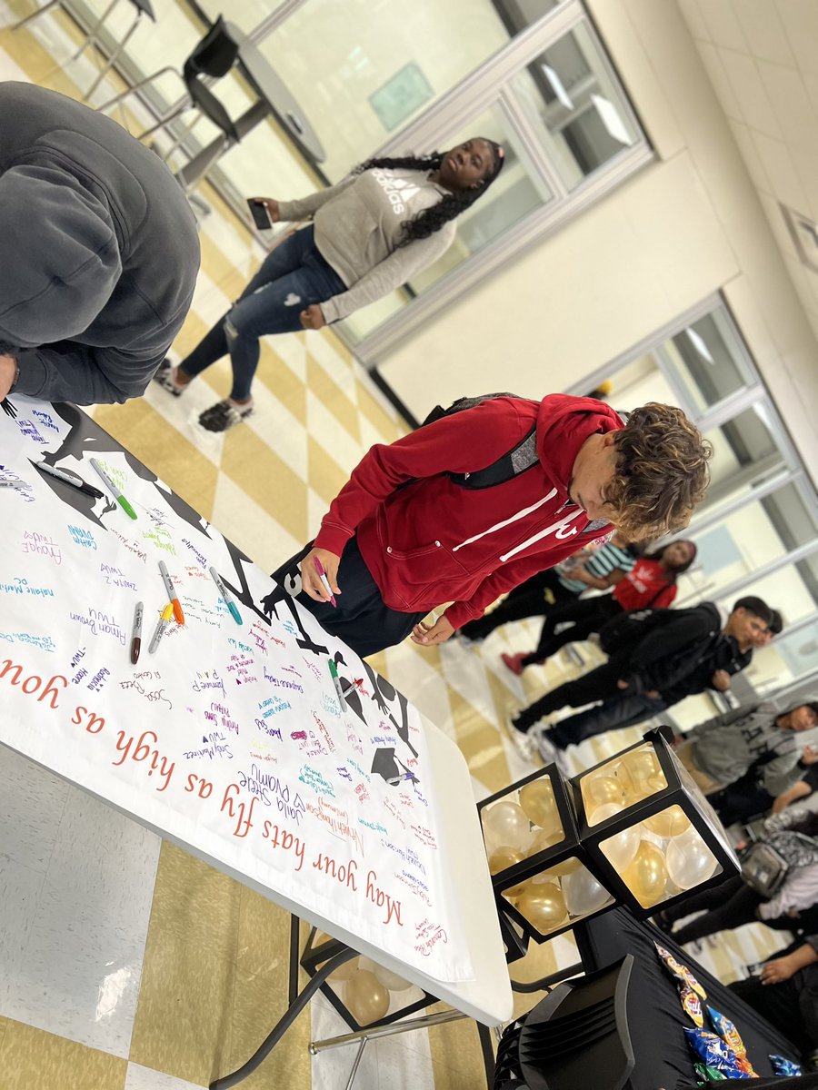 SOCavid's tweet photo. Ending AVID Spirit Week with Academic Signing Day!!  @DALLASISDAVID https://t.co/4B8b8ckNmV