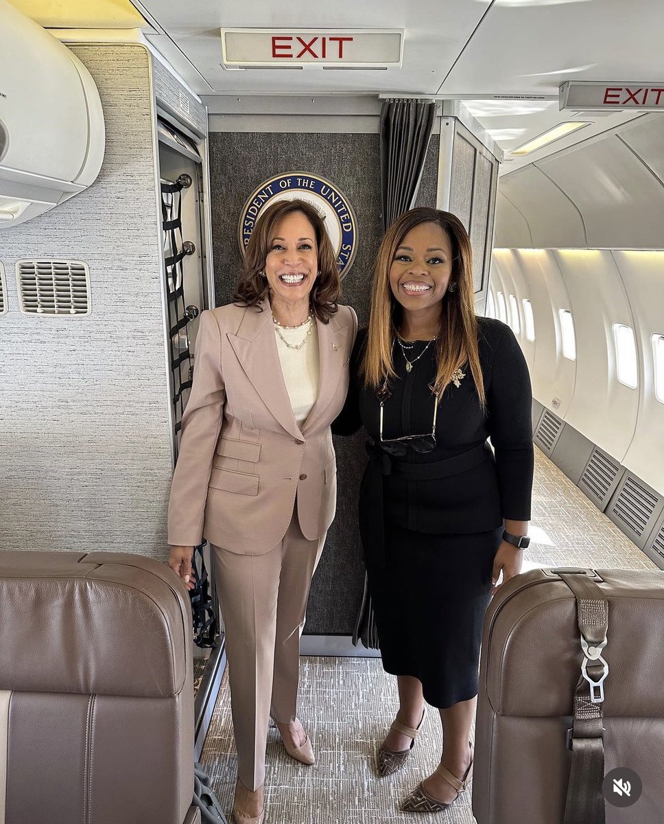 If they only knew the journey <a href="/CongresswomanSC/">Congresswoman Sheila Cherfilus-McCormick</a> 🇺🇸❤️💙

This is wonderful! 
#HowardWomen #WomeninLeadership #Her #SheilaCherfilusMcCormick