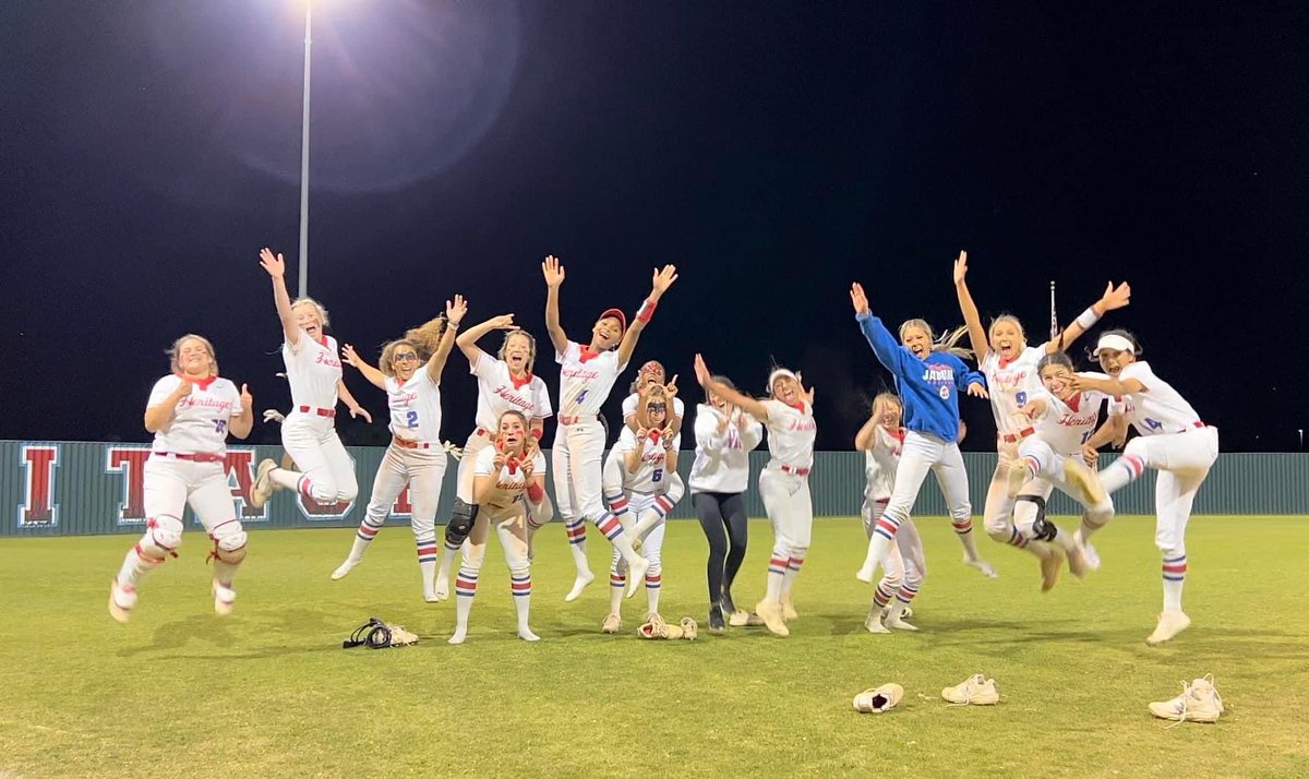 MHHS Softball Booster Club tweet media