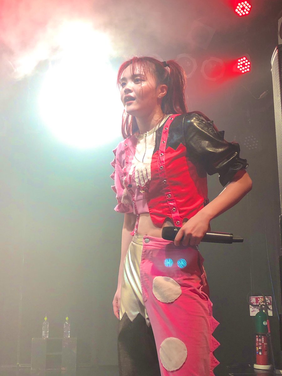 LERUTH_'s tweet photo. しぇるさんお誕生日おめでとう🎉
慎ましく波もなく生きらんなくても美しく、誰よりも高く跳び続ける姿にいつも感動しています！！これからも💜
#SHELLME生誕2023 https://t.co/MhnAJn7bff