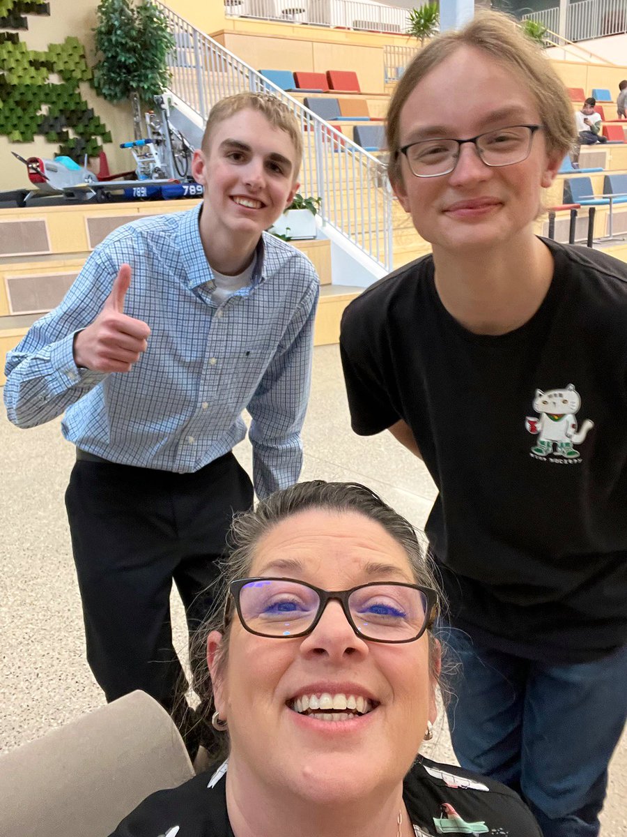 willisowen01's tweet photo. Thank you to the entire @ICSVVSD staff for such a wonderful Senior Recognition Night this evening. Being part of this incredible program in @SVVSD has been the highlight of my time as a student in St. Vrain. So grateful for everyone that makes this place so special. https://t.co/2YedDm8yYS