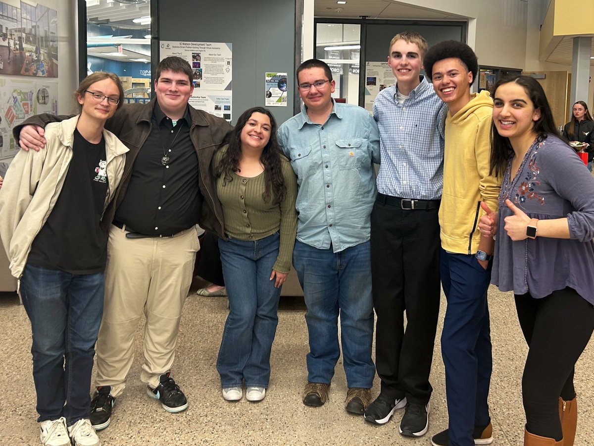 willisowen01's tweet photo. Thank you to the entire @ICSVVSD staff for such a wonderful Senior Recognition Night this evening. Being part of this incredible program in @SVVSD has been the highlight of my time as a student in St. Vrain. So grateful for everyone that makes this place so special. https://t.co/2YedDm8yYS