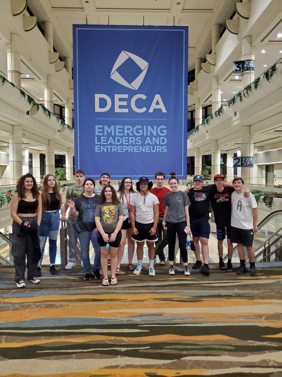 #hdhspride <a href="/DECAInc/">DECA Inc.</a> has arrived! <a href="/NHDECA/">New Hampshire DECA</a>