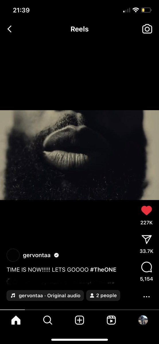 elletalksravens's tweet photo. Wait a minute…. Did @Gervontaa have @obj narrate his hype video for tomorrow nights fight??!?!! IT’S UP AND IT’S STUCK‼️💥🥊😈 #ForBaltimore https://t.co/QbFbrRw6Th