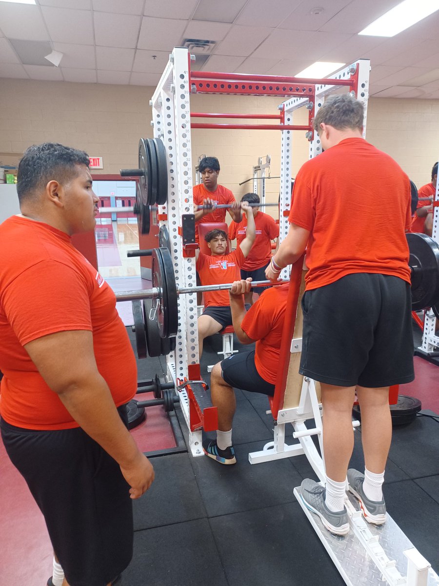 WARRIORSWAY's tweet photo. Real Warrior Work! 
#warriorway #whslvfootball https://t.co/ZnS9OqDumU