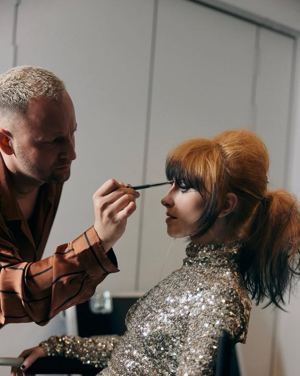 ParamoreLast_H's tweet photo. Novas fotos da Hayley em London

📸 Brian O'Connor https://t.co/7sqhgHyw66